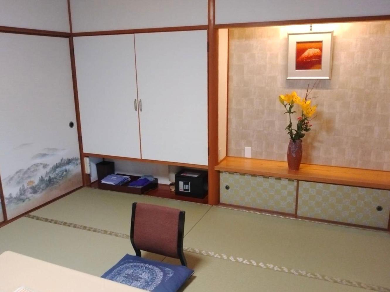 Jukeiso Hotel Hatsukaichi Exterior photo