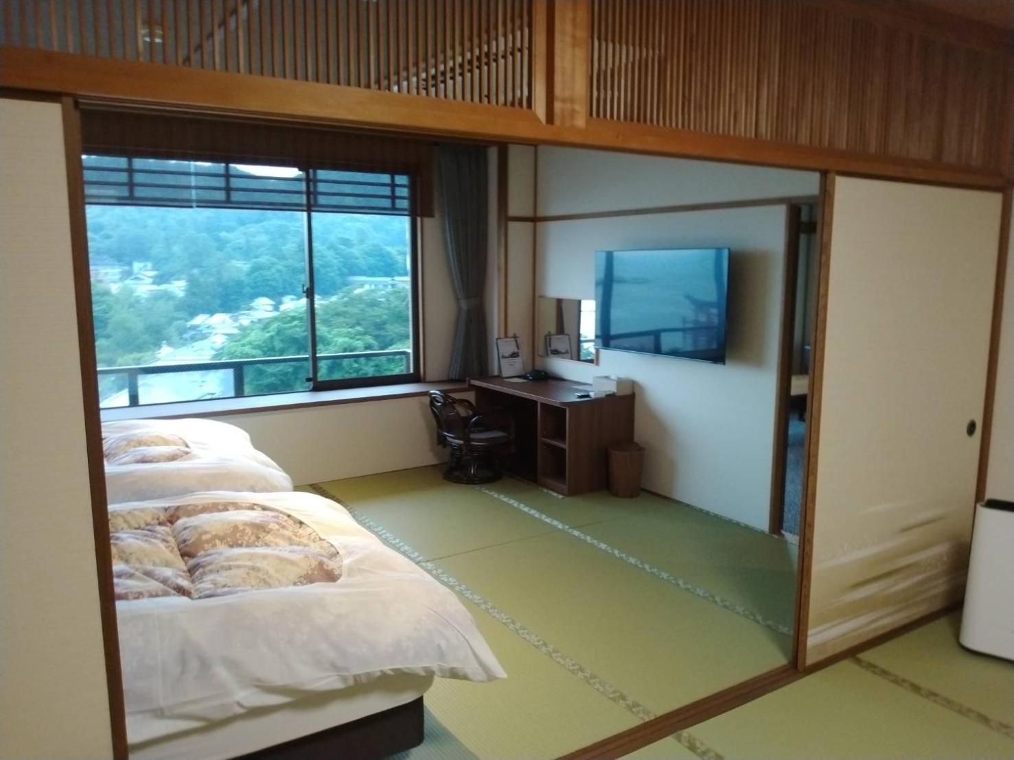 Jukeiso Hotel Hatsukaichi Exterior photo