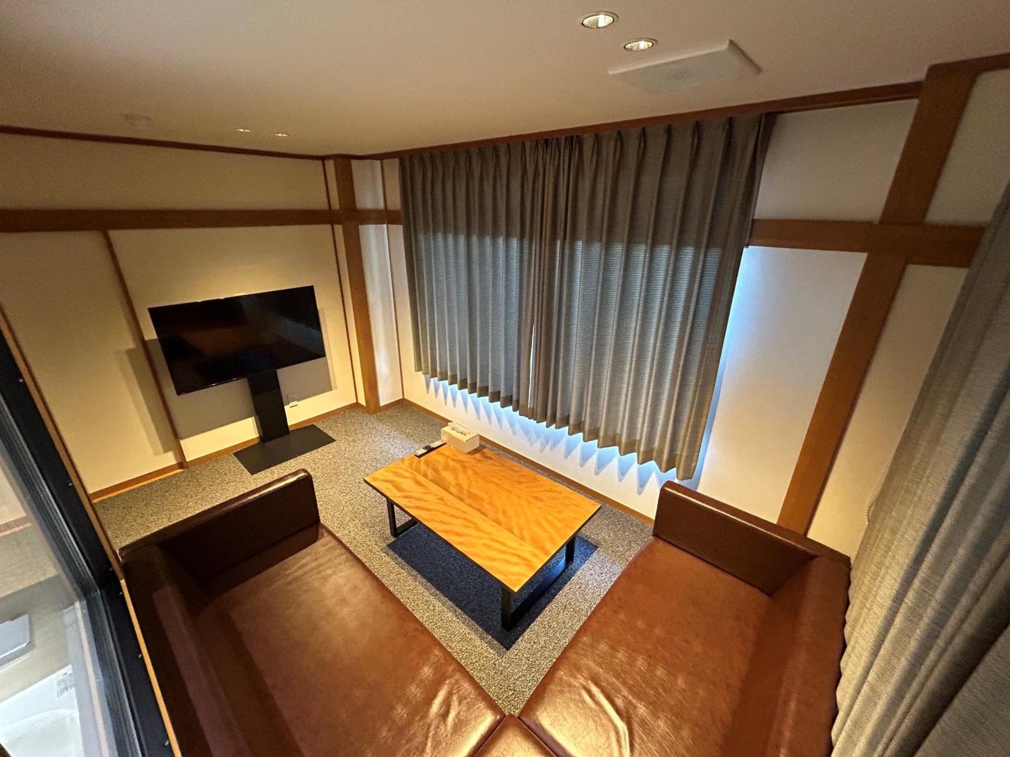 Jukeiso Hotel Hatsukaichi Exterior photo