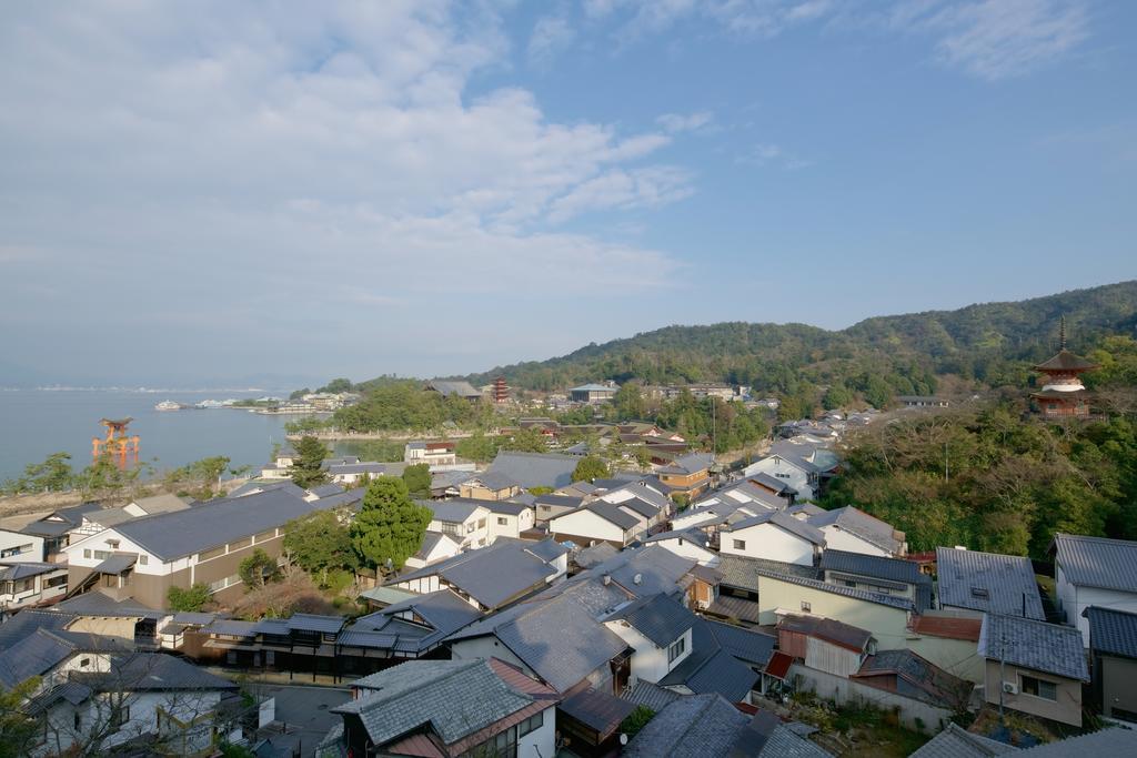 Jukeiso Hotel Itsukushima Exterior photo